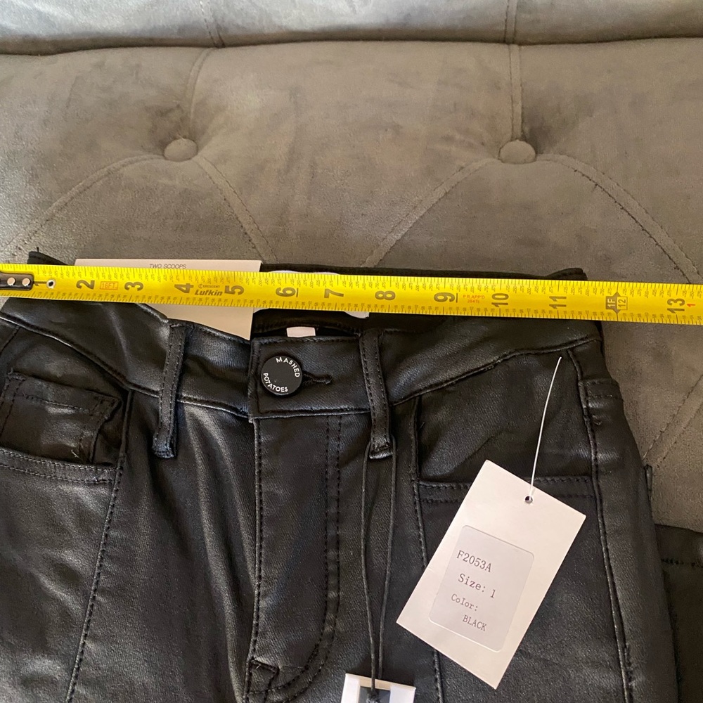 Mashed Potatoes Coated Black Jeans - Picture 5 of 7